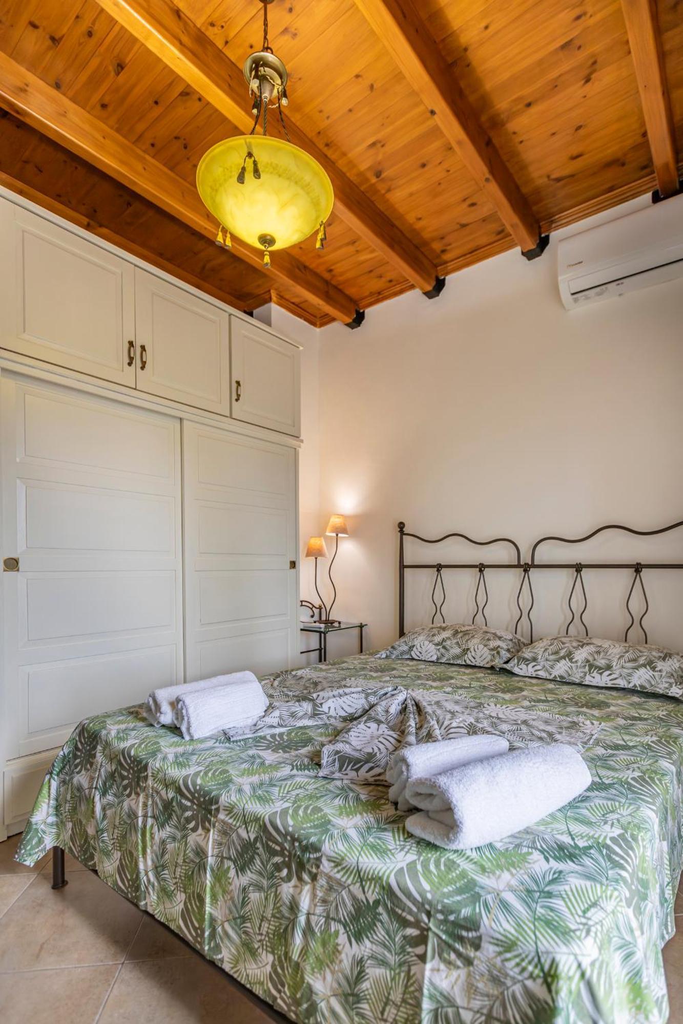 Sofia'S Villa Nikiti  Exteriör bild